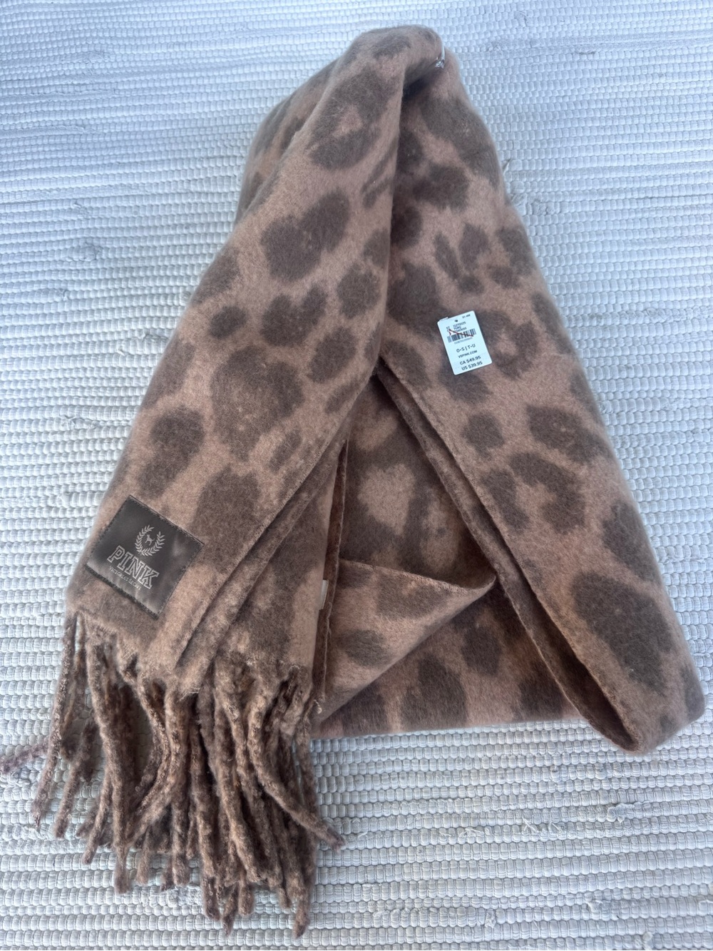 PINK Victoria’s Secret Oversized Leopard Scarf Fringe NWT Animal Print - Picture 2 of 6